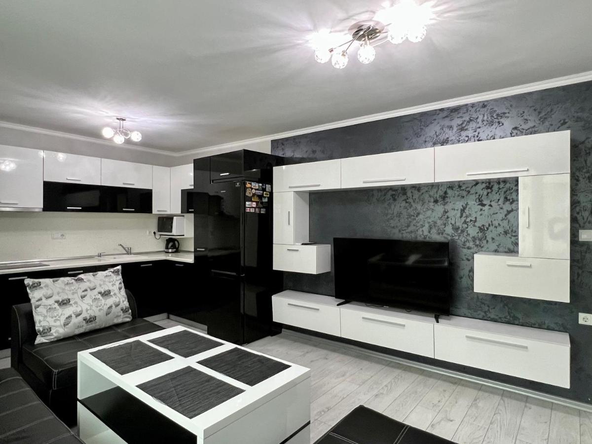 Tea Apartments Поморие Экстерьер фото